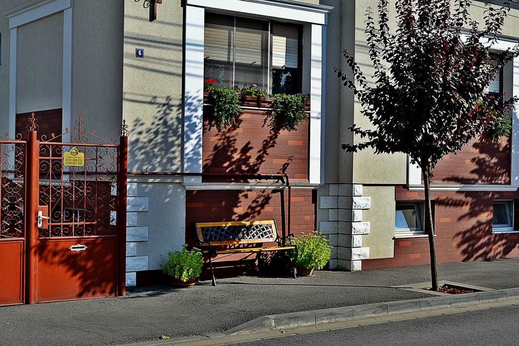 Casa Nobilium Hotel Torda Kültér fotó